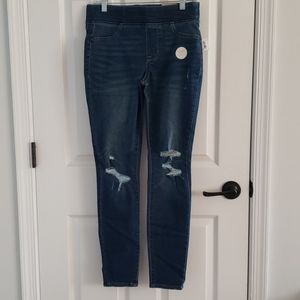 NWT Old Navy Rockstar Jeggings